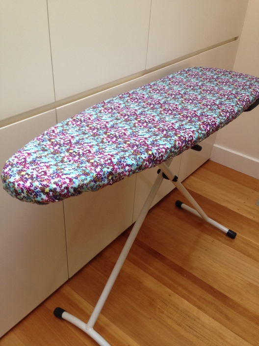 The finished ironing board cover